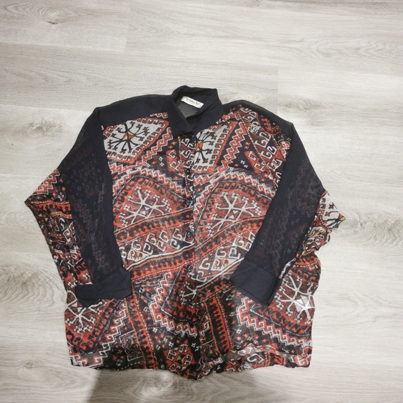 🍀3/$30 Sam and Lavi kimono long sleeve blouse - Picture 3 of 9